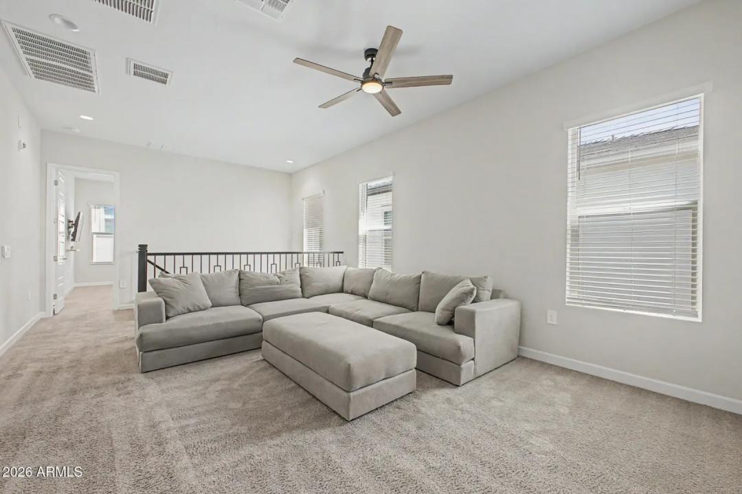 Real Estate Picture 22