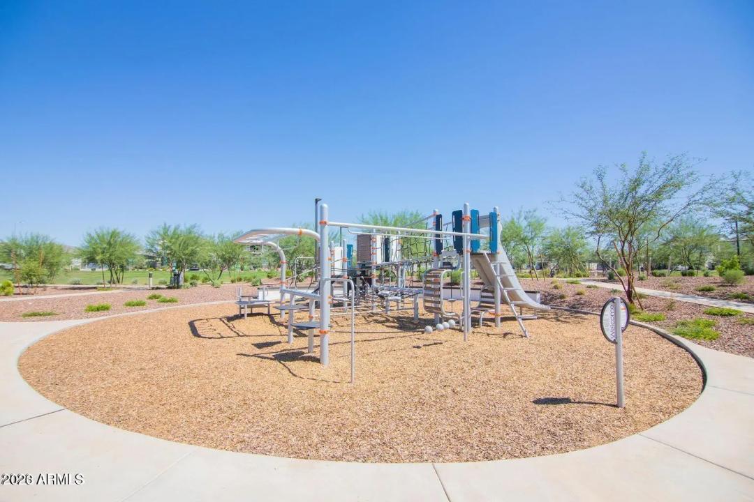 Real Estate Picture 36