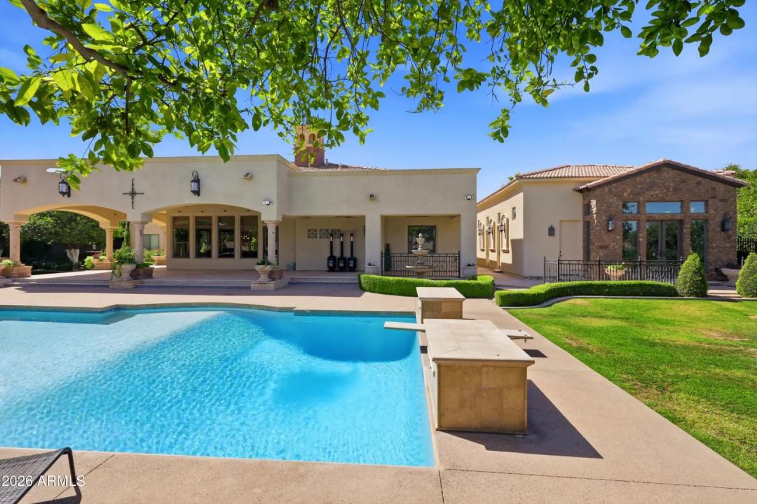 Real Estate Picture 21