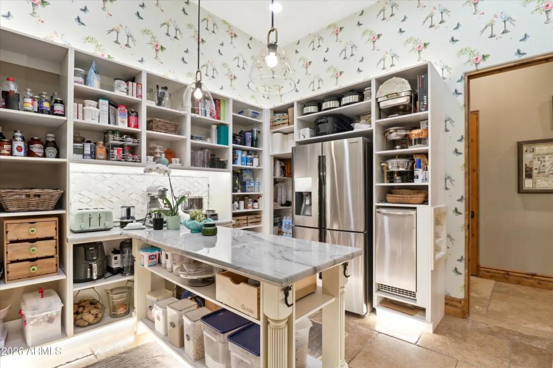 Real Estate Picture 34