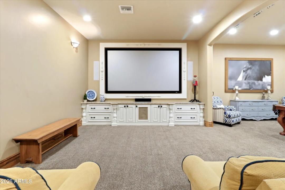 Real Estate Picture 17
