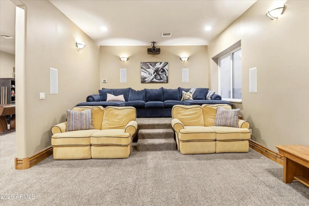 Real Estate Picture 18