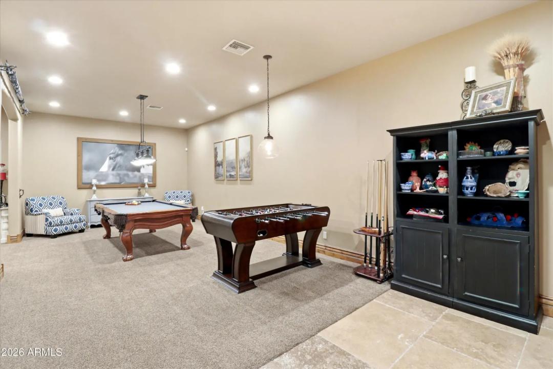 Real Estate Picture 16