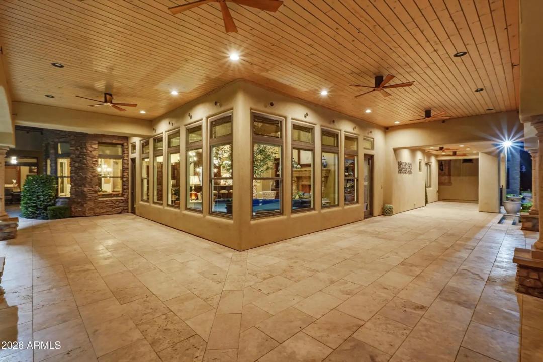 Real Estate Picture 24