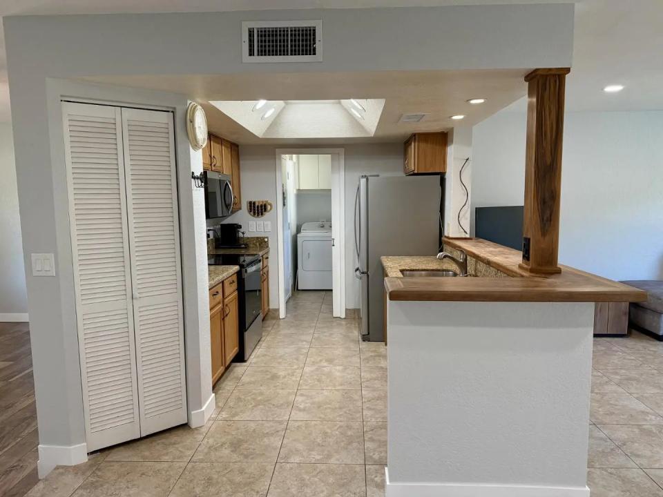 Real Estate Picture 11