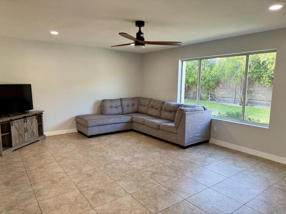 Real Estate Picture 15