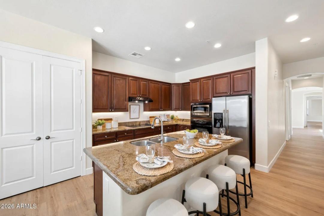 Real Estate Picture 10