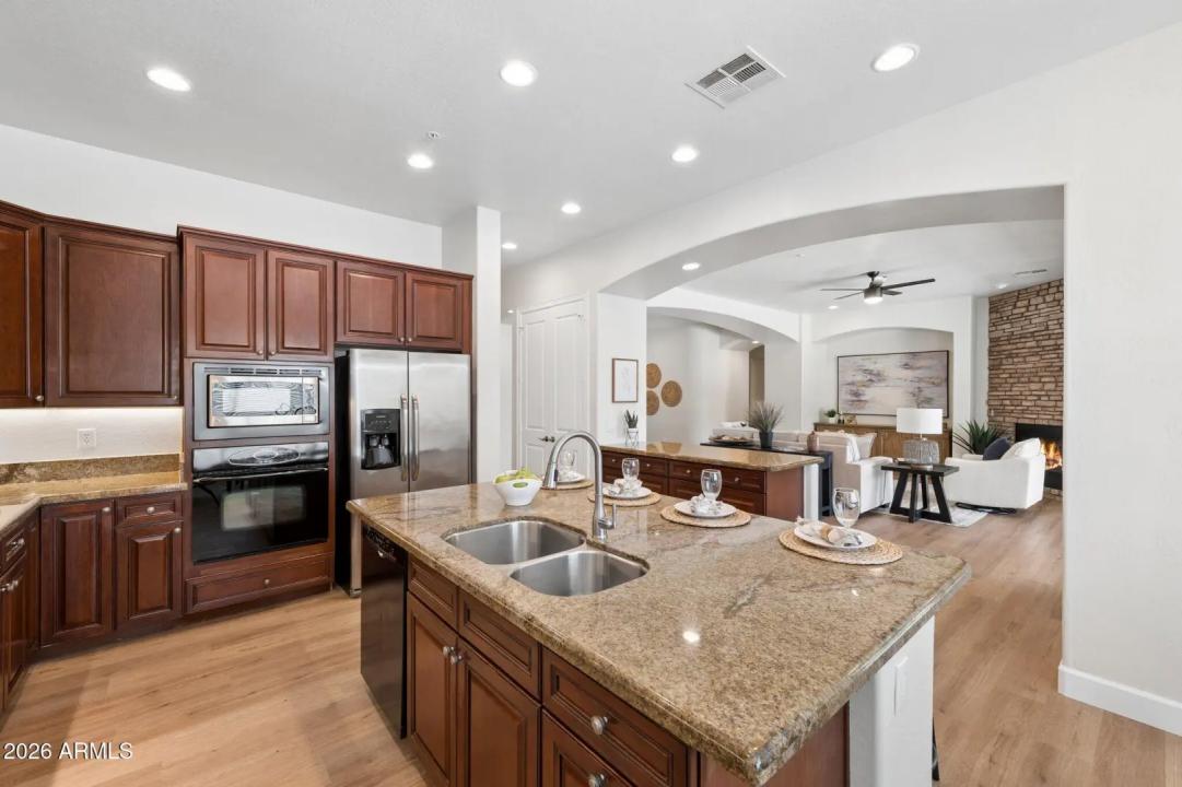 Real Estate Picture 13