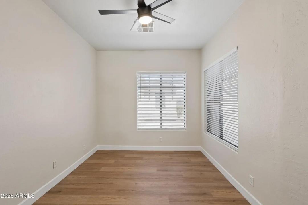 Real Estate Picture 21