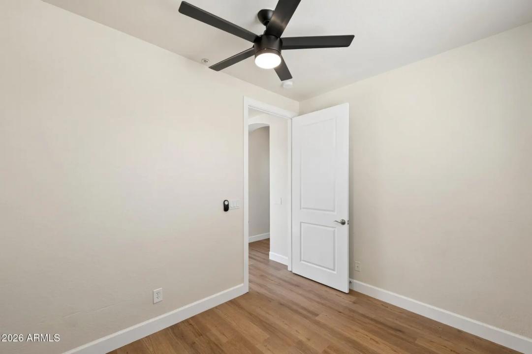 Real Estate Picture 28
