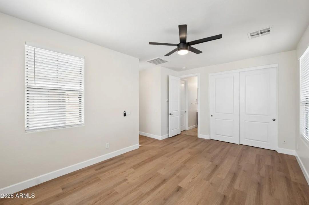 Real Estate Picture 30