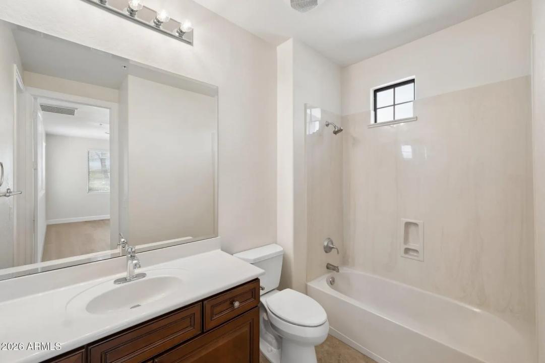 Real Estate Picture 31