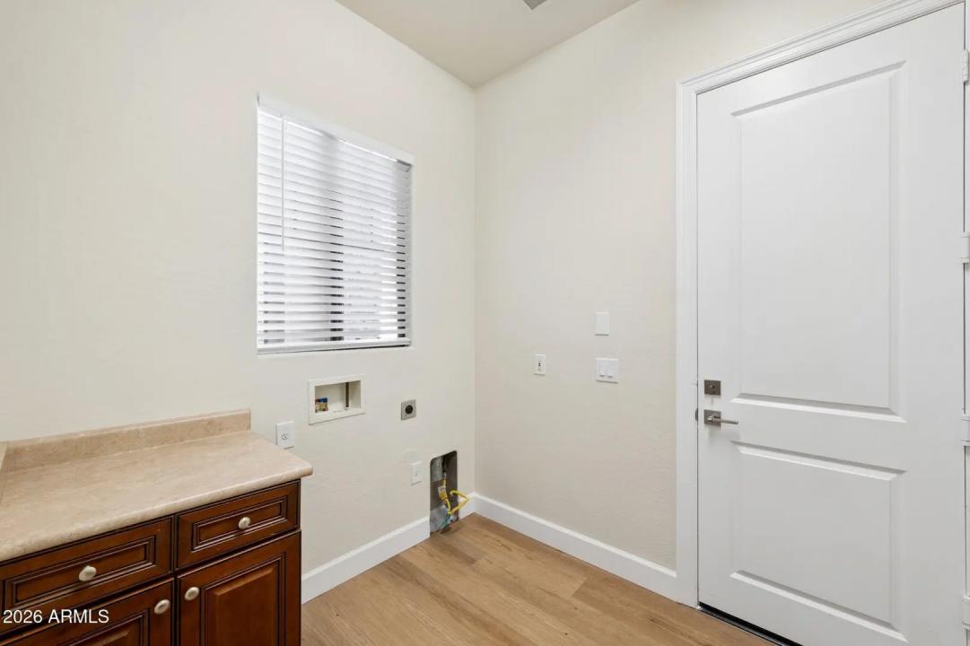 Real Estate Picture 35