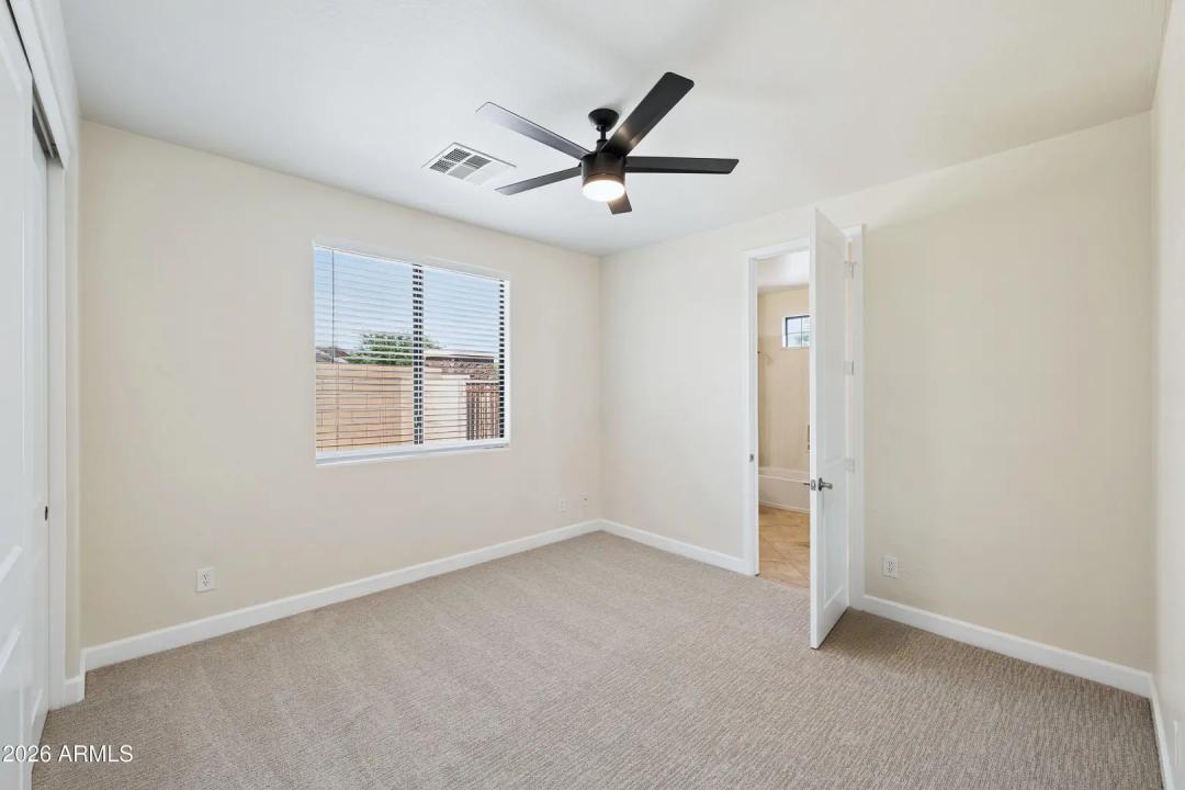 Real Estate Picture 28