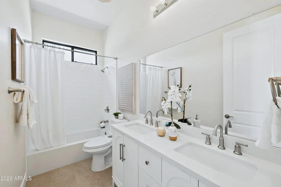 Real Estate Picture 26