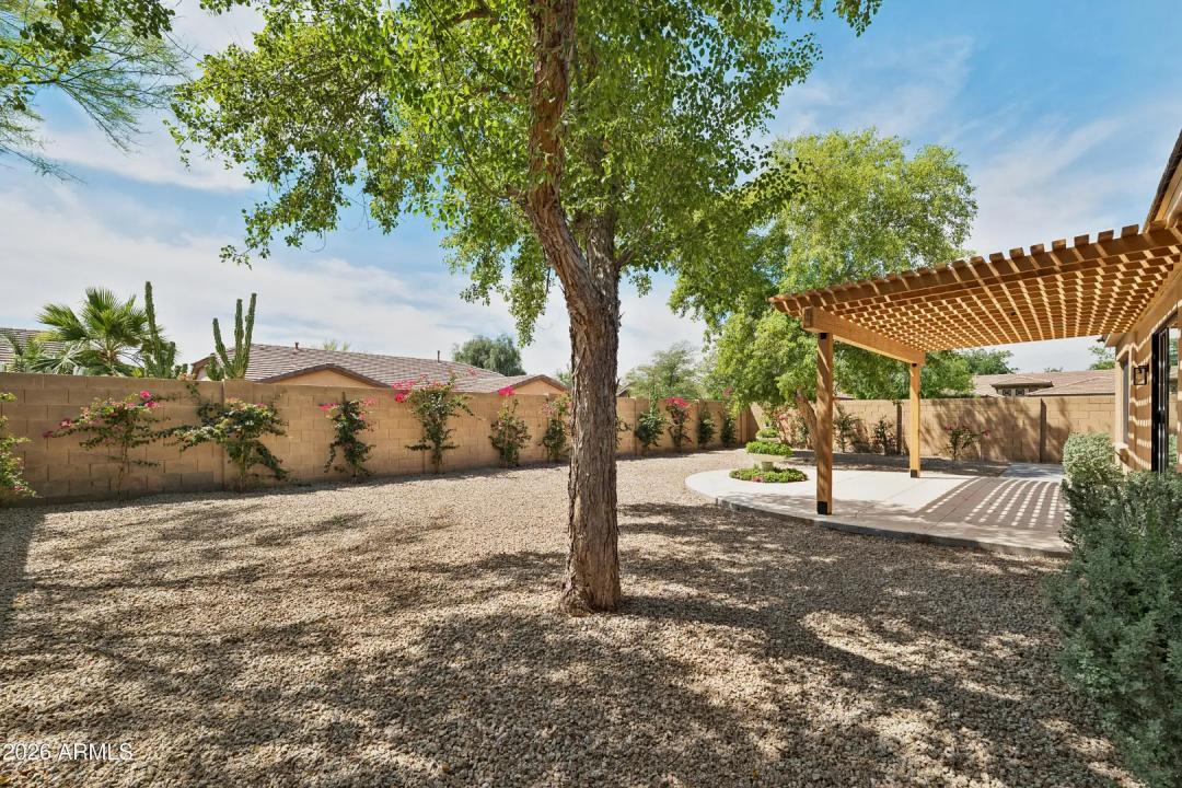 Real Estate Picture 34