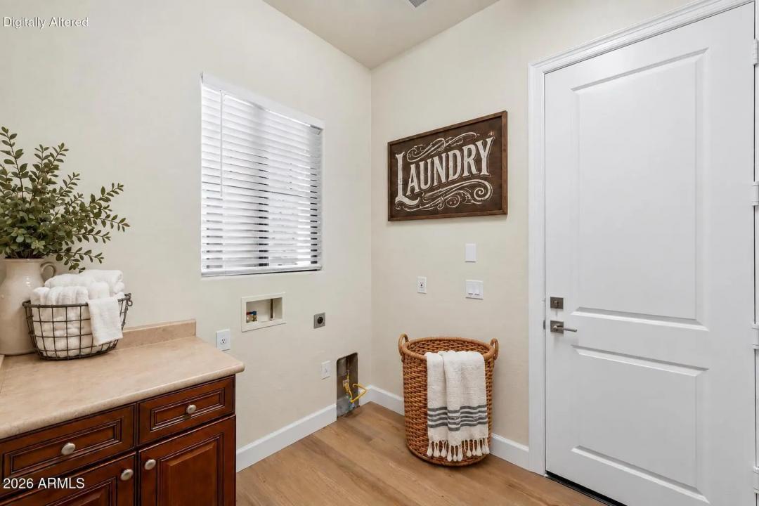 Real Estate Picture 19