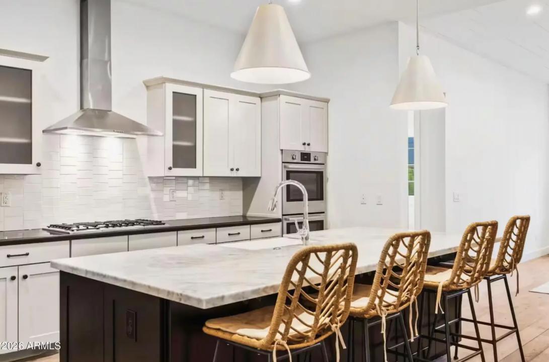 Real Estate Picture 2