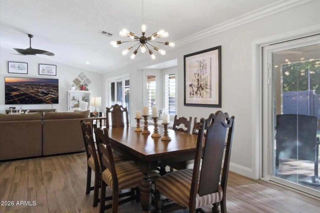 Real Estate Picture 6