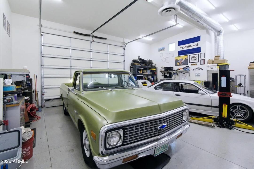 Real Estate Picture 50