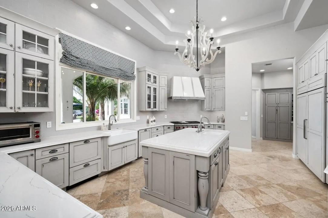 Real Estate Picture 2