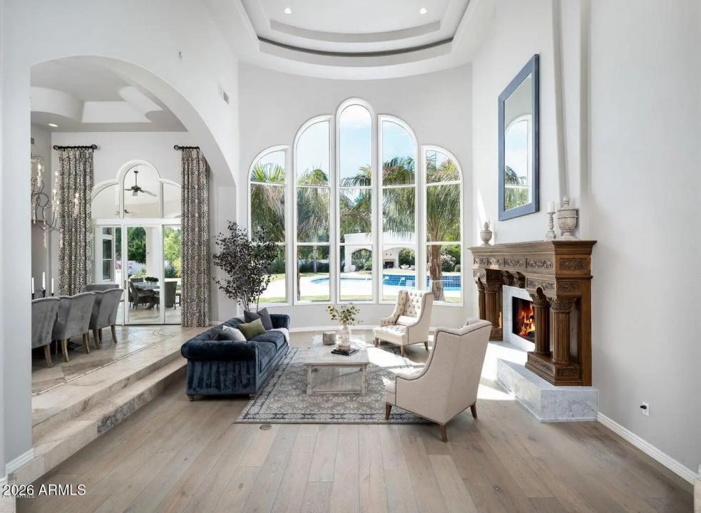 Real Estate Picture 4