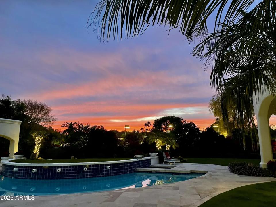 Real Estate Picture 14