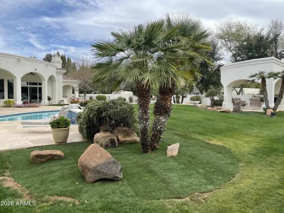 Real Estate Picture 17