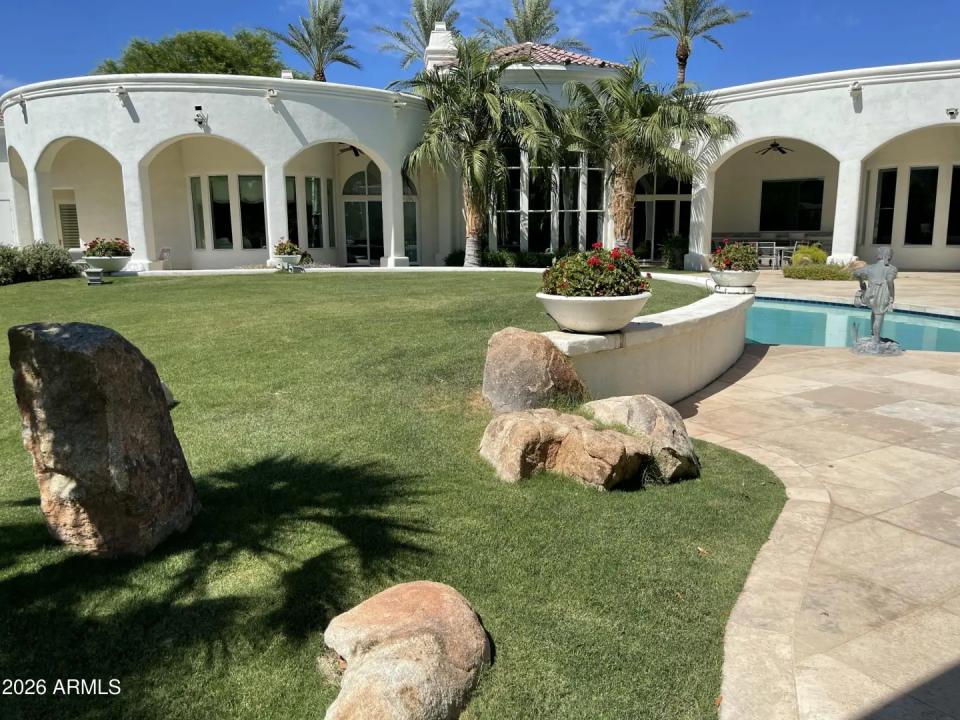 Real Estate Picture 25