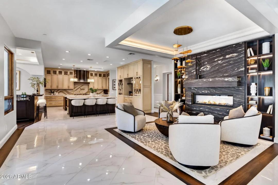 Real Estate Picture 10