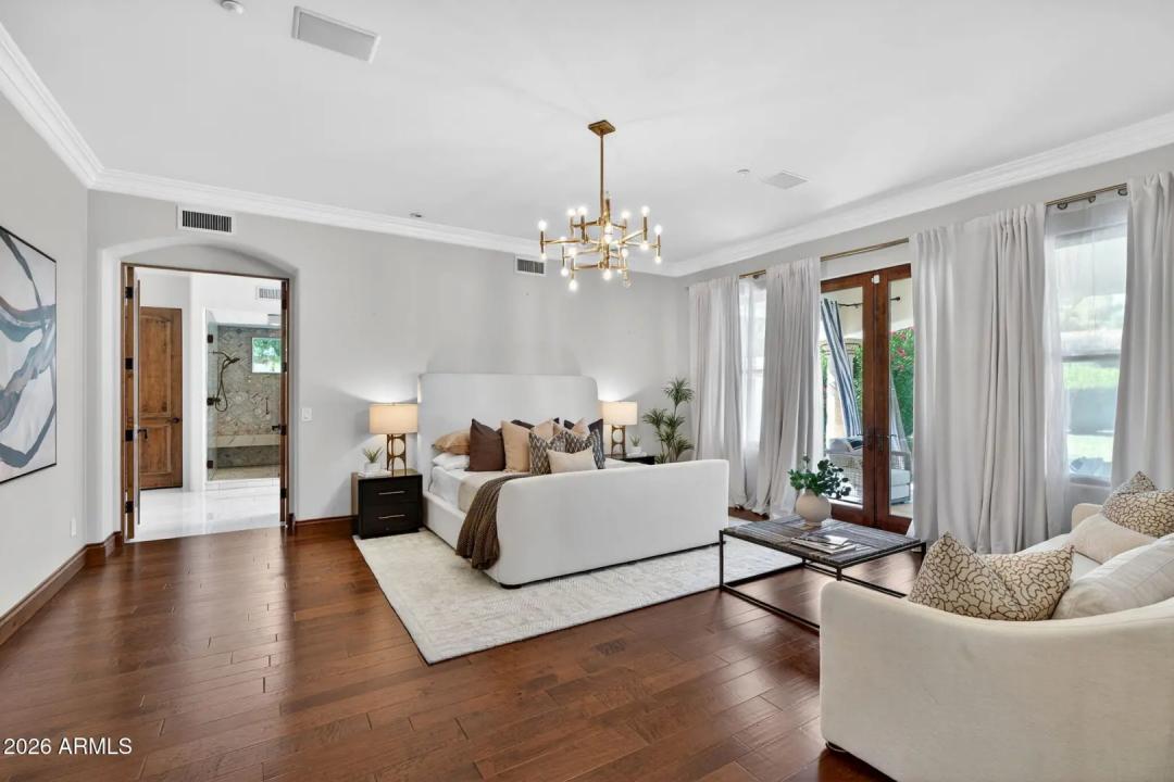 Real Estate Picture 23