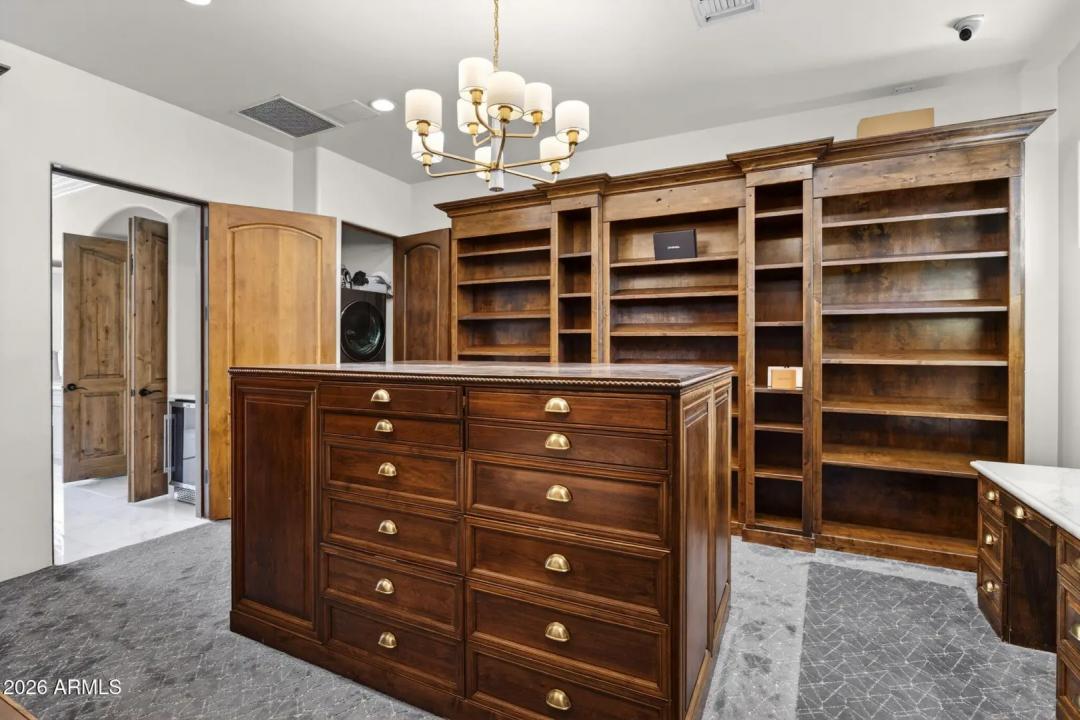 Real Estate Picture 32