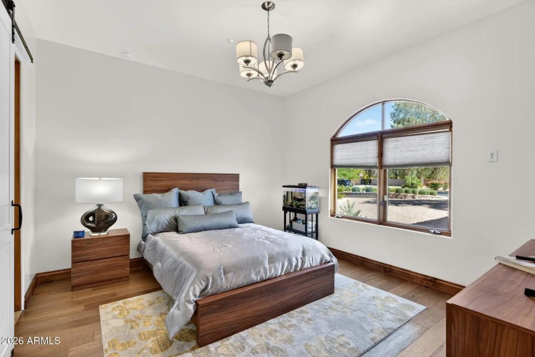 Real Estate Picture 35