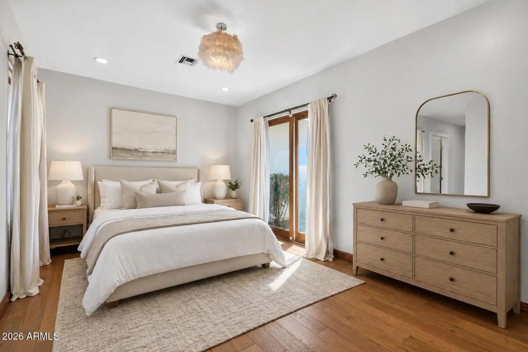 Real Estate Picture 36