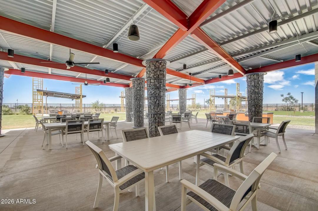 Real Estate Picture 13