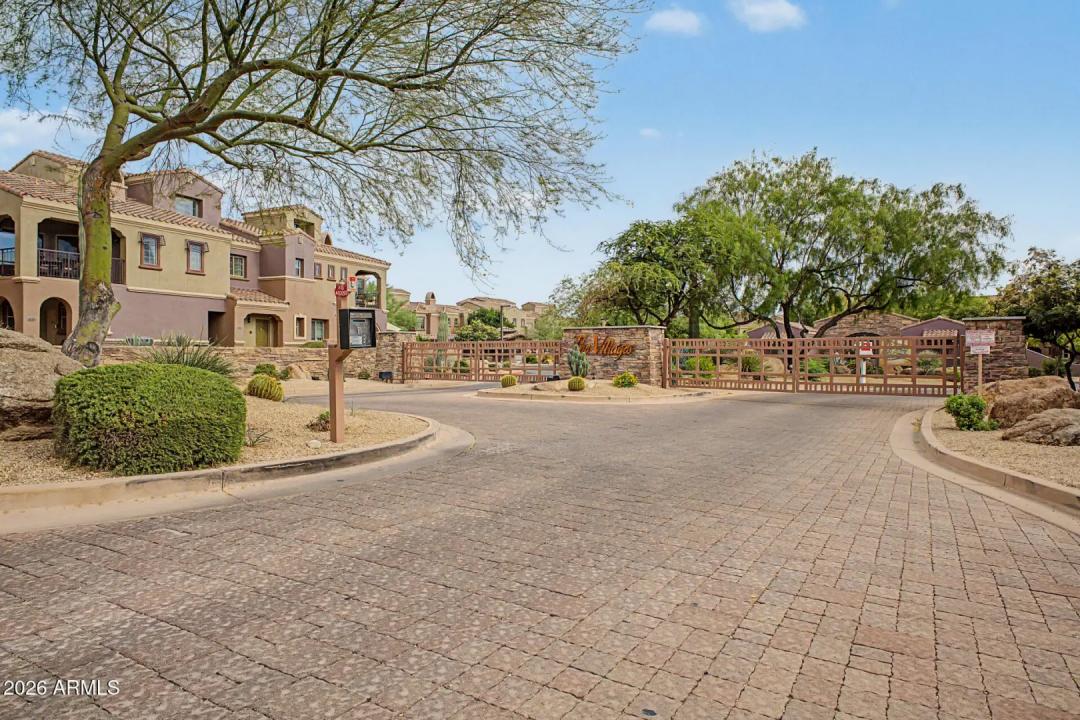 Real Estate Picture 36