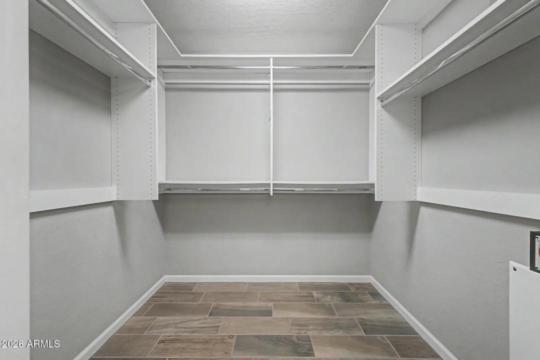 Real Estate Picture 18