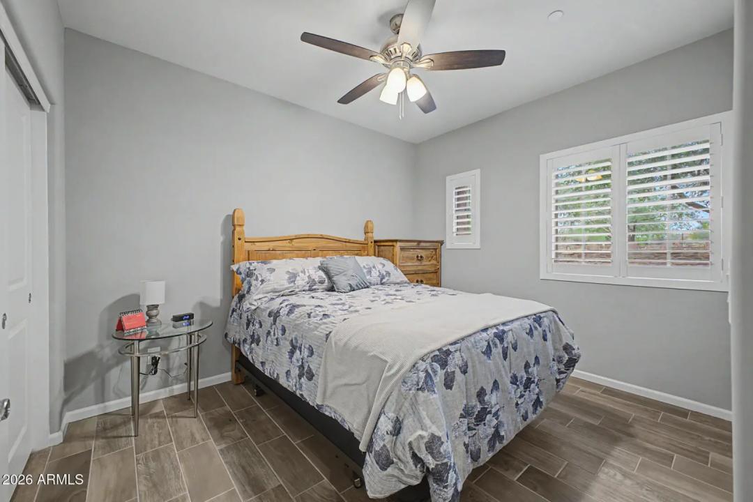 Real Estate Picture 13