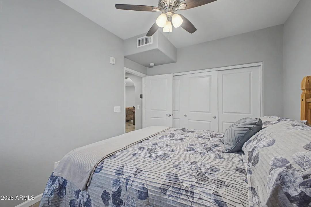 Real Estate Picture 14