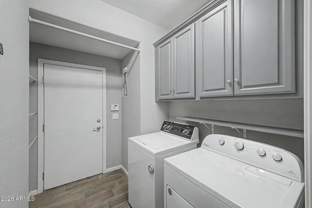 Real Estate Picture 16