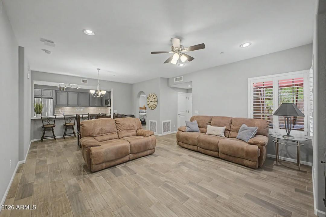 Real Estate Picture 6