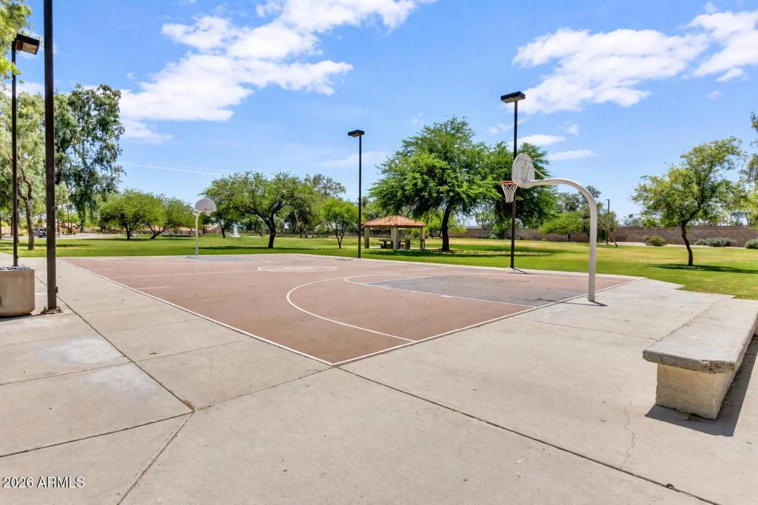 Real Estate Picture 48