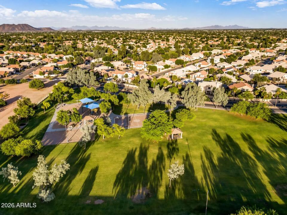 Real Estate Picture 46