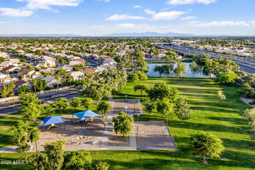 Real Estate Picture 47