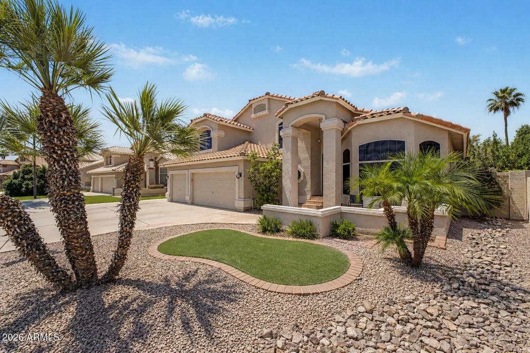 Real Estate Picture 3