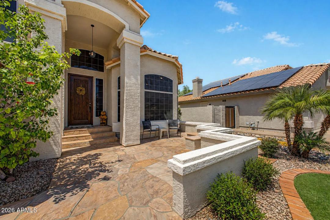 Real Estate Picture 4