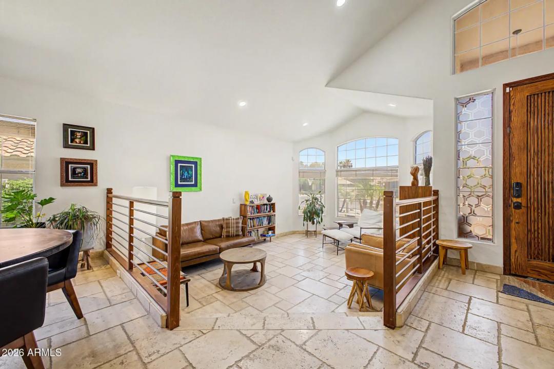Real Estate Picture 7