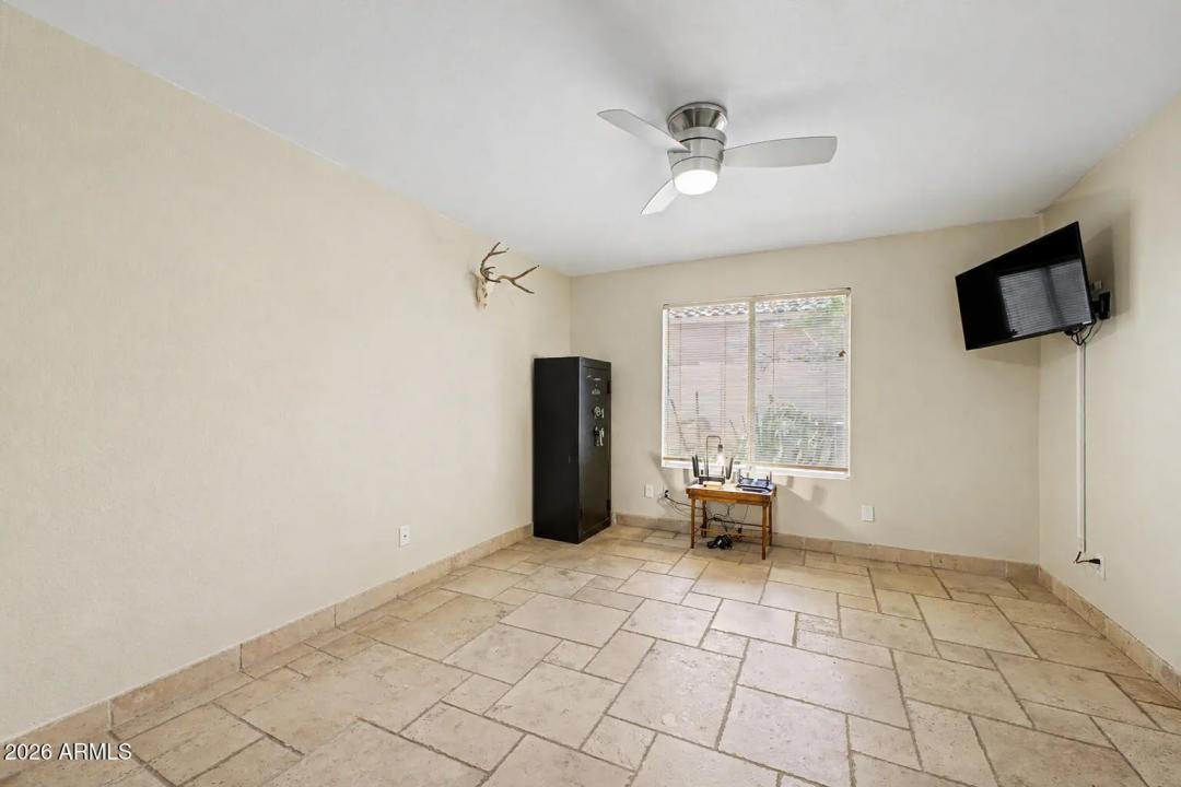 Real Estate Picture 34