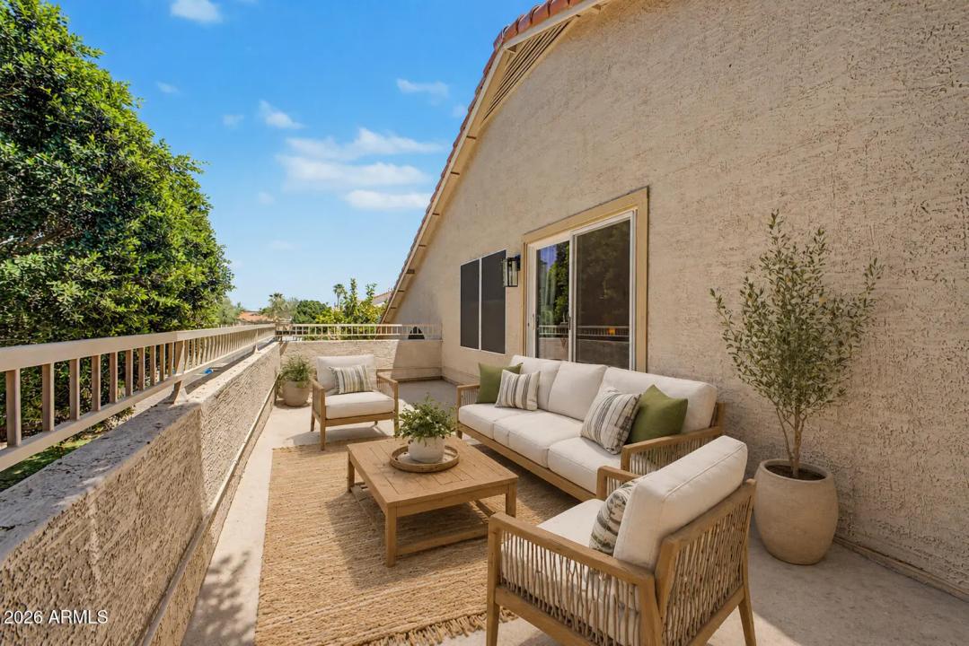 Real Estate Picture 23