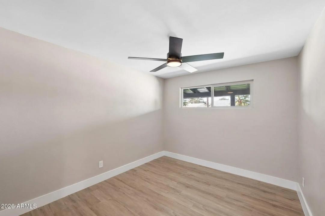Real Estate Picture 21
